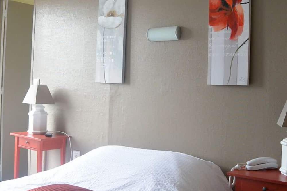 Photo of Bedroom in Louviers