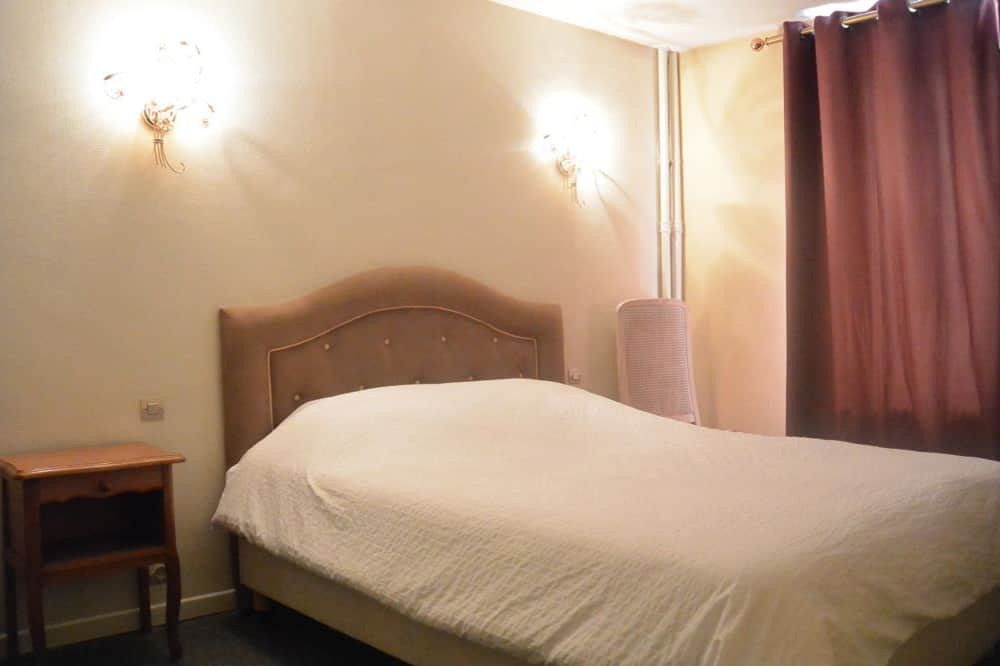 Photo of Bedroom in Louviers
