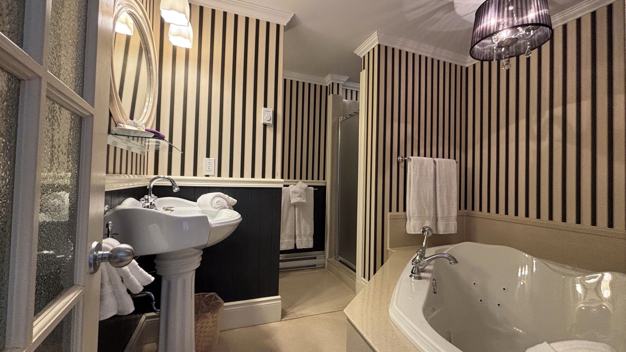 Photo of Bathroom in Dildo