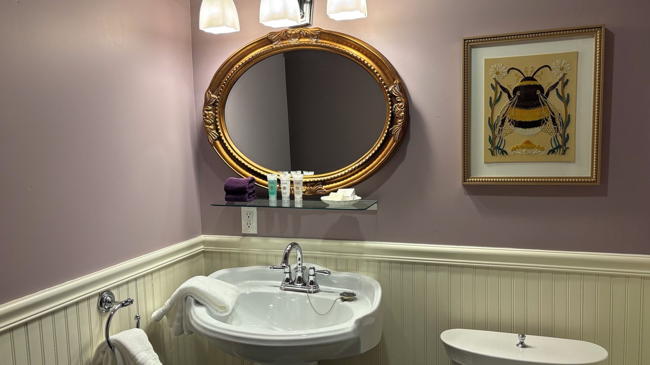 Photo of Bathroom in Dildo