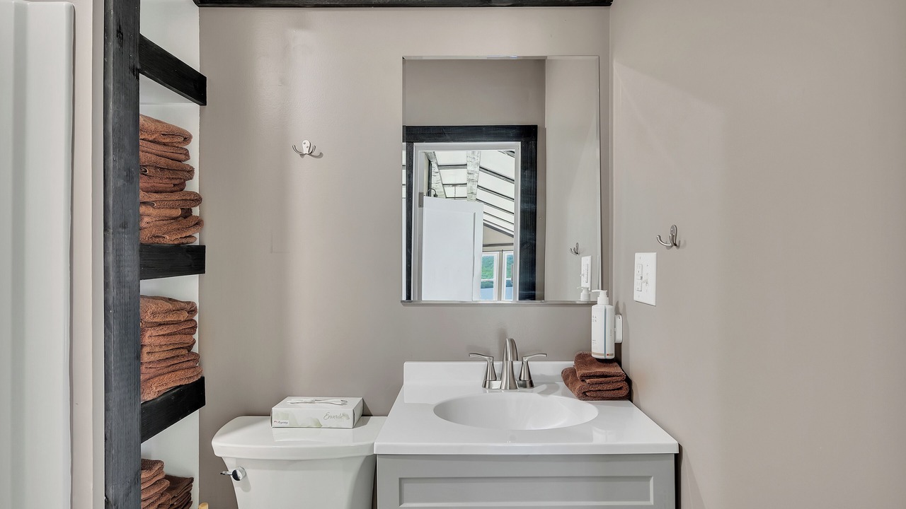 Photo of Bathroom in Cooperstown - Otsego Lake