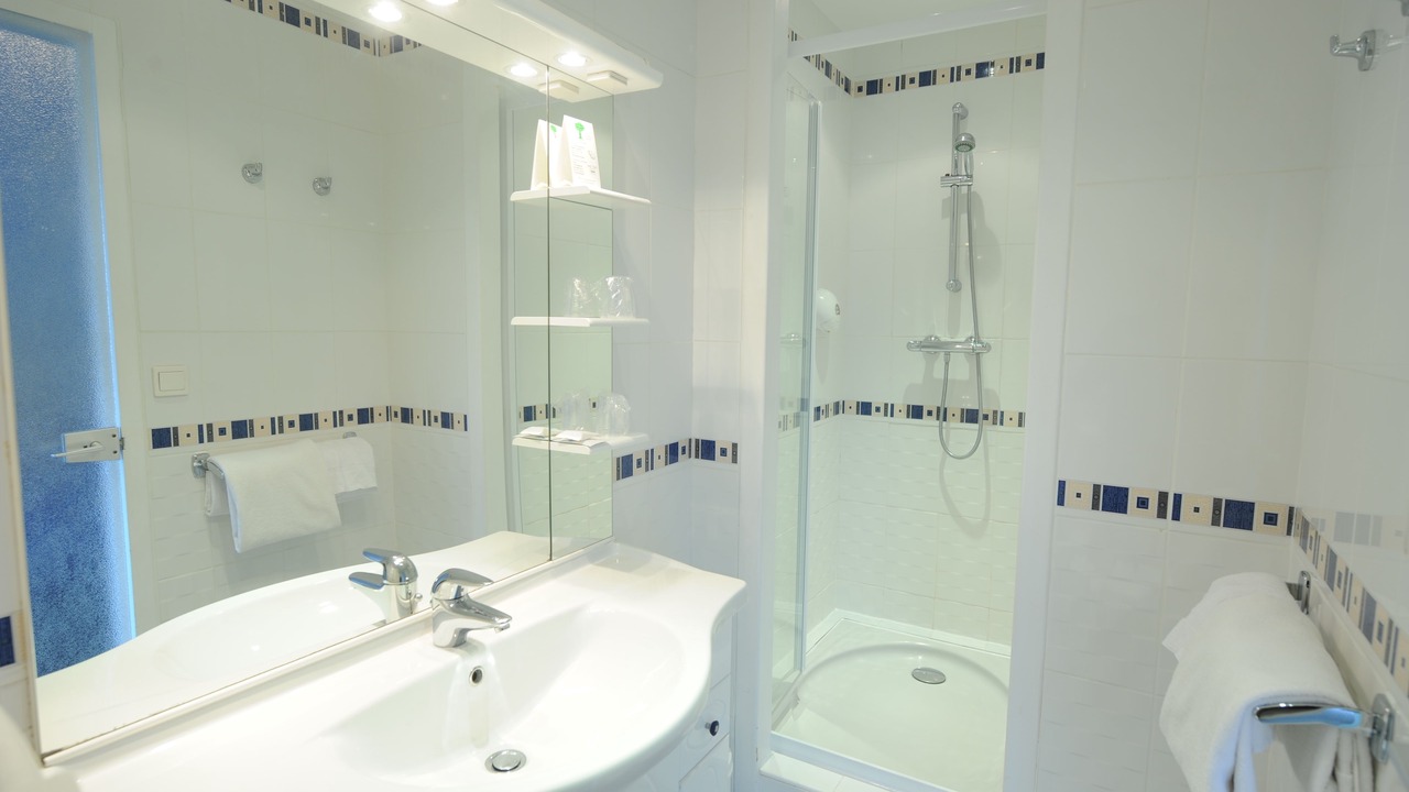 Photo of Bathroom in La Fayette-Eble