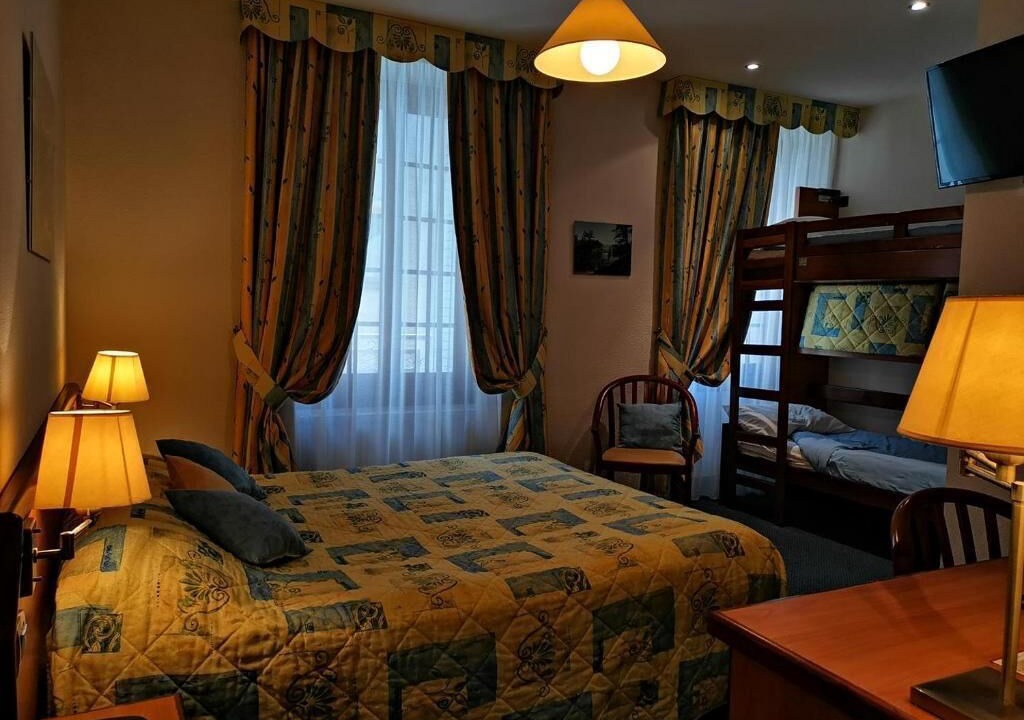 Photo of Bedroom in Saint-Jean-de-Maurienne