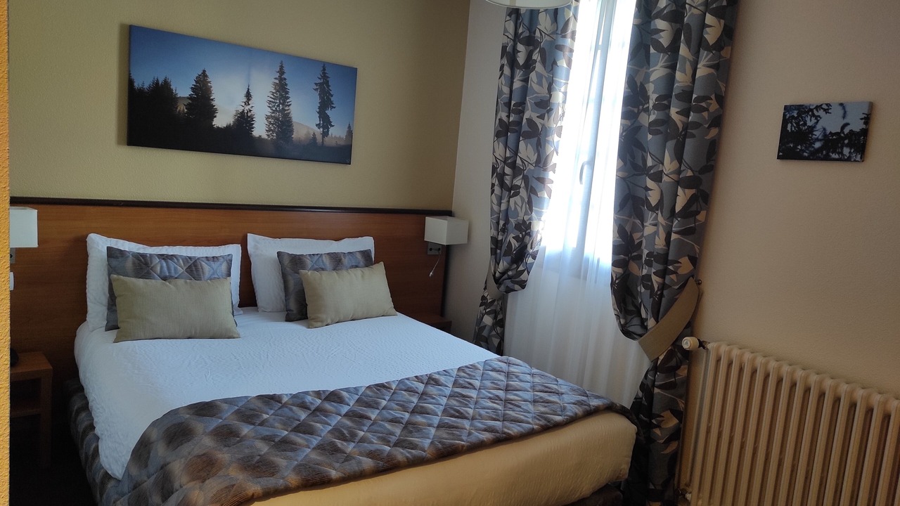 Photo of Bedroom in Saint-Jean-de-Maurienne