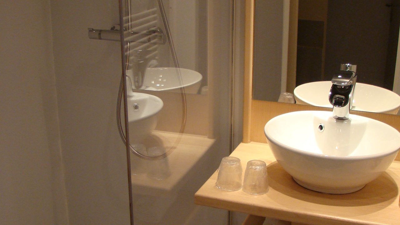 Photo of Bathroom in Tallard