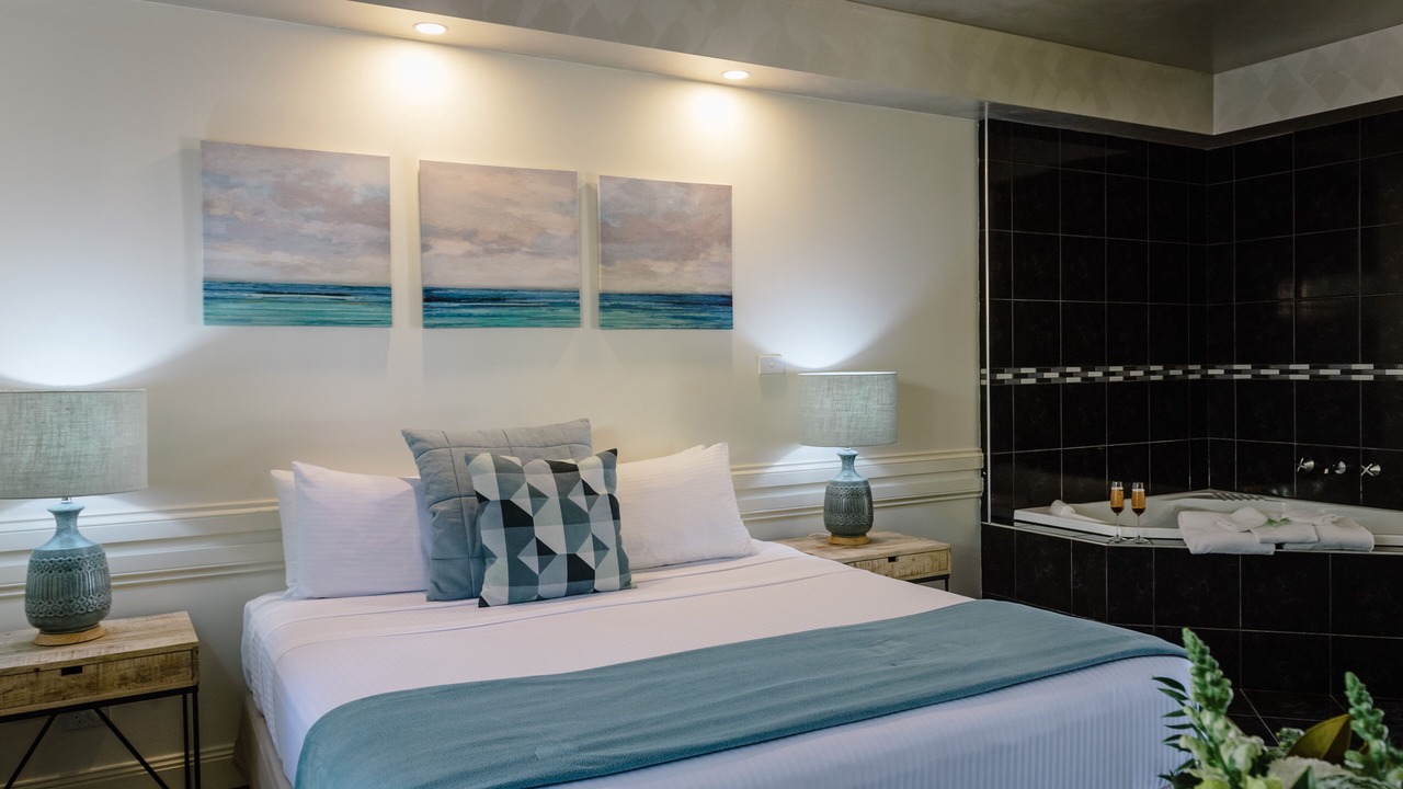 Photo of Others in Rosebud