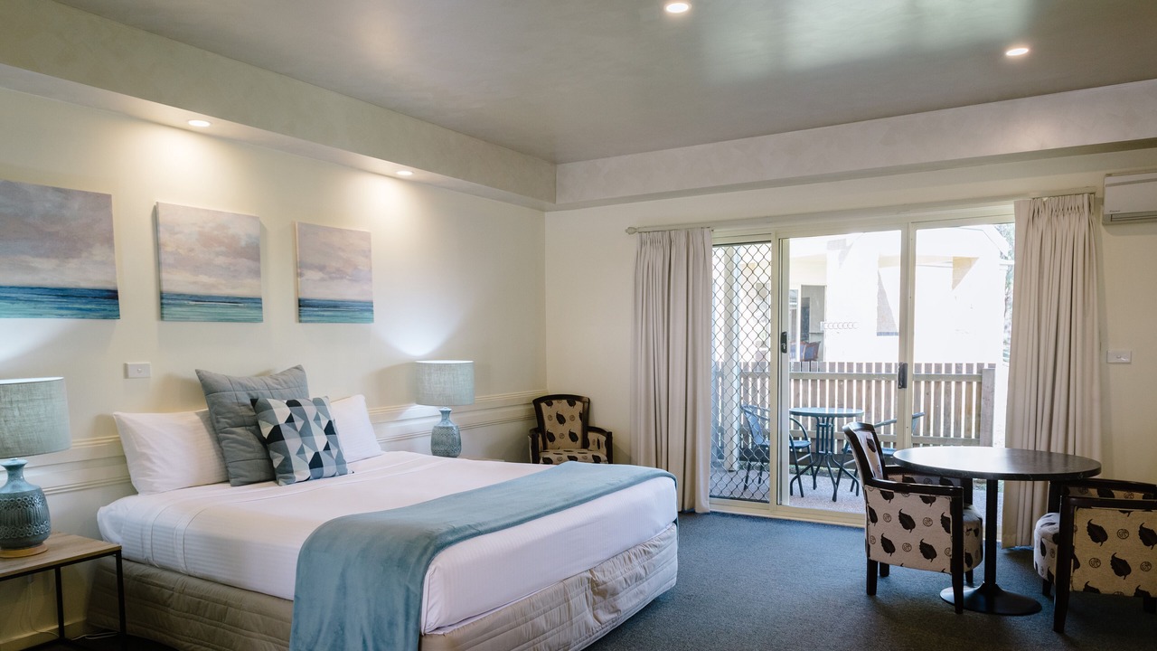 Photo of Others in Rosebud