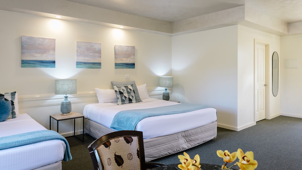 Photo of Others in Rosebud