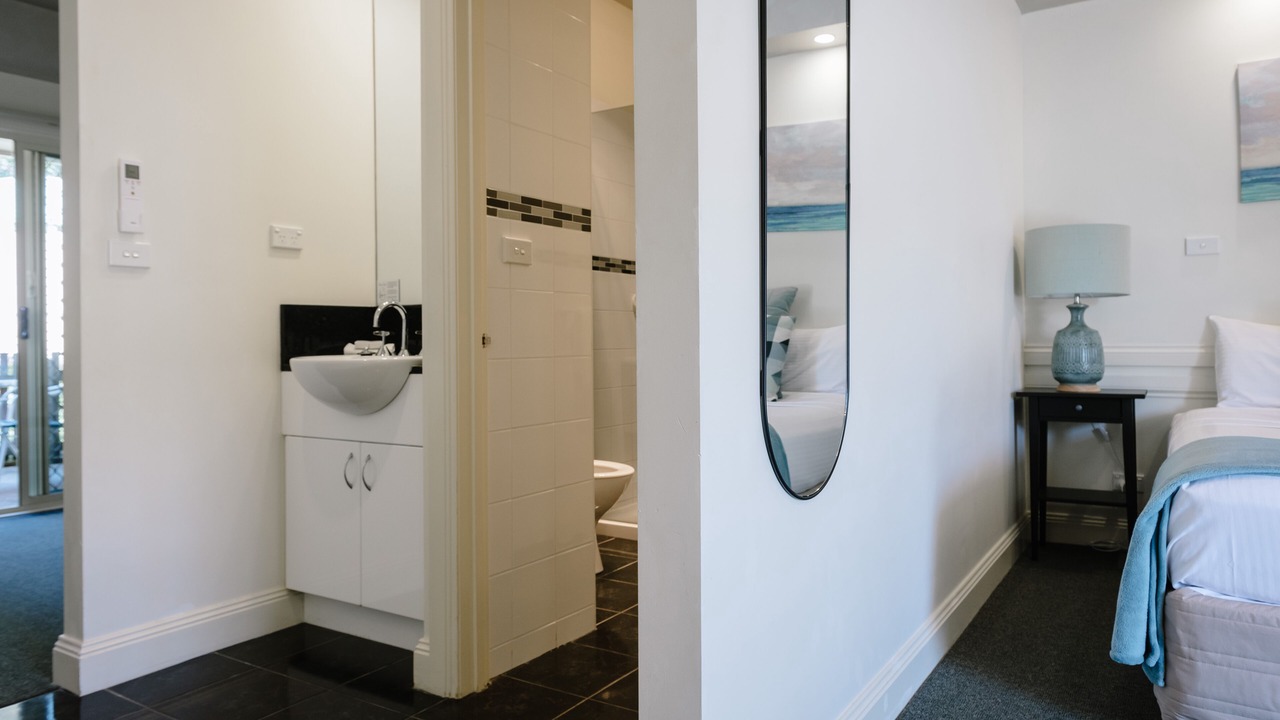 Photo of Others in Rosebud