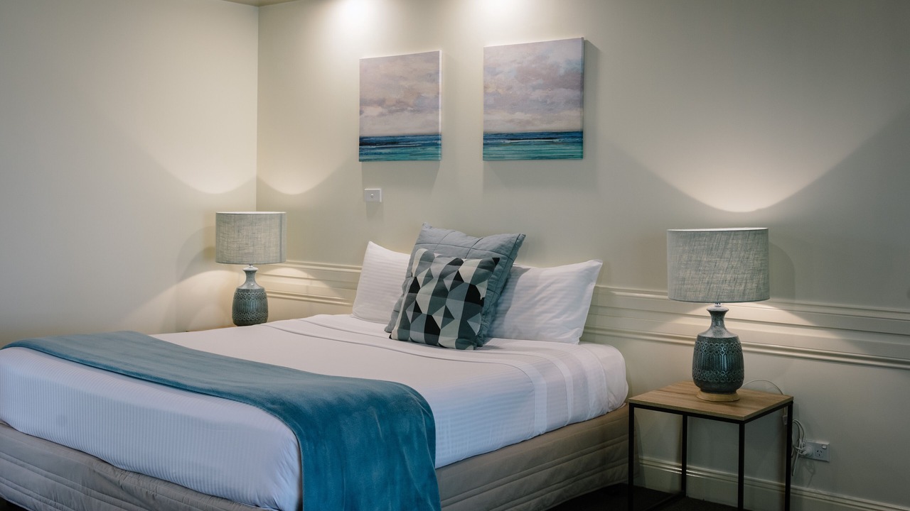 Photo of Others in Rosebud