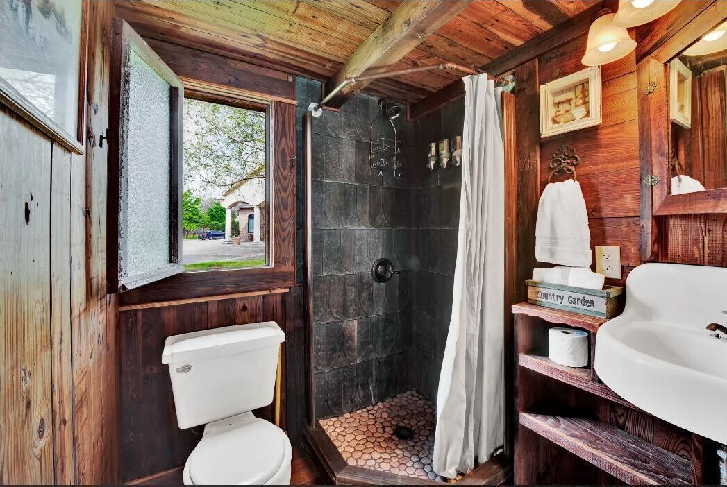 Photo of Bathroom in Pasadena