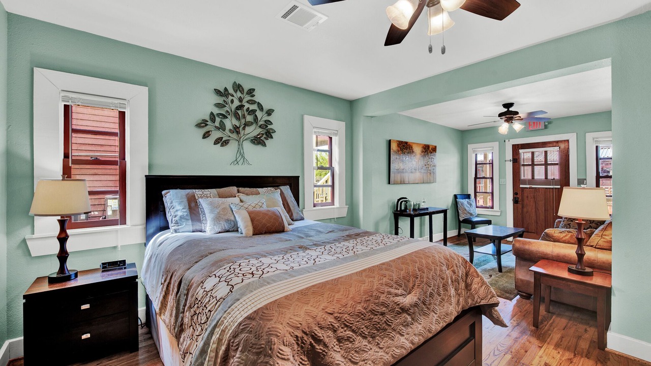 Photo of Bedroom in Pasadena