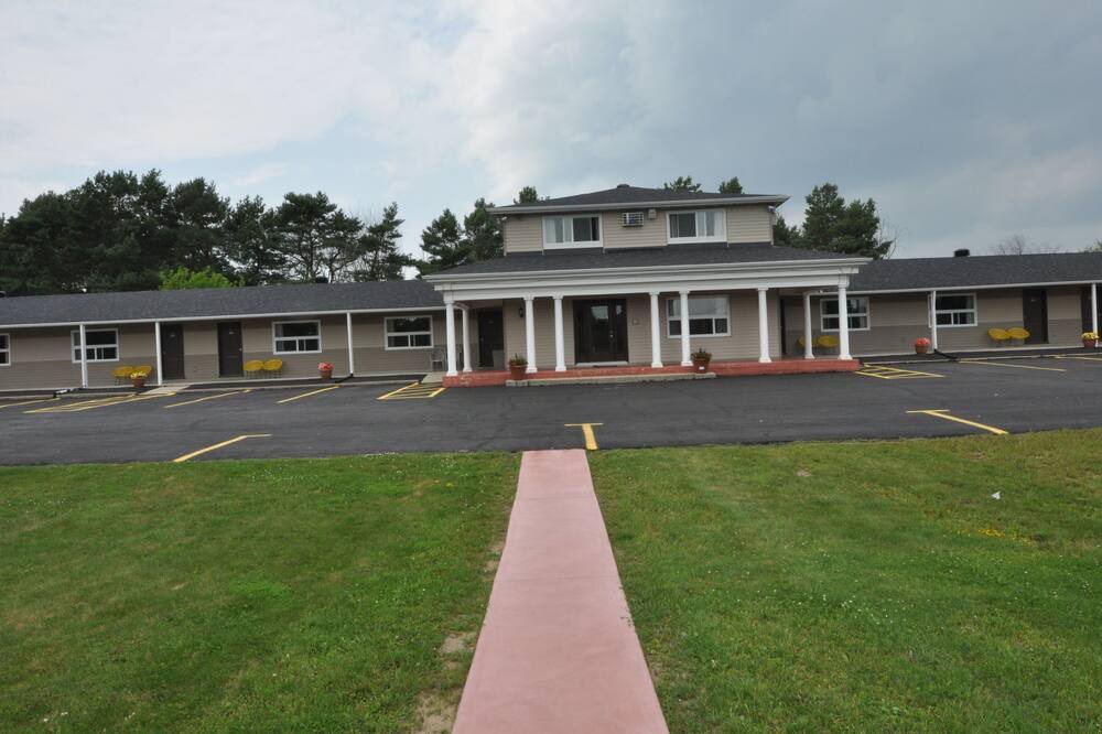 Photo of Outdoor in Balderson