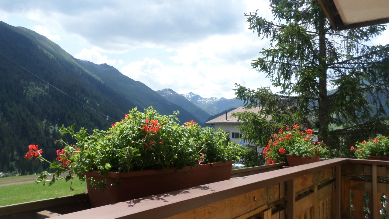 Photo of Patio Balcony in Sedrun