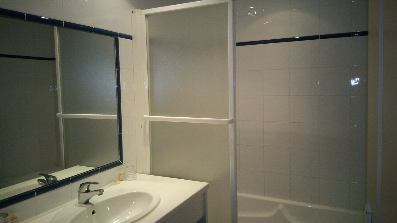 Photo of Bathroom in Aulnay