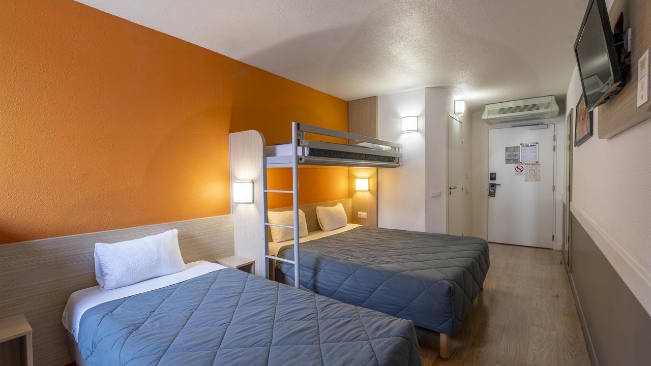 Photo of Bedroom in Le Mesnil-Amelot