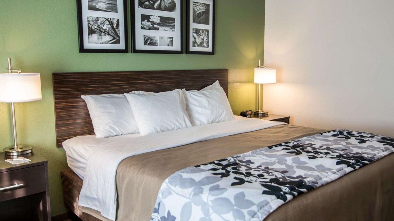 Photo of Bedroom in Garden City