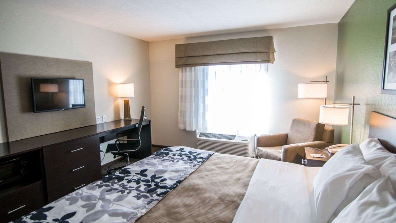 Photo of Bedroom in Garden City