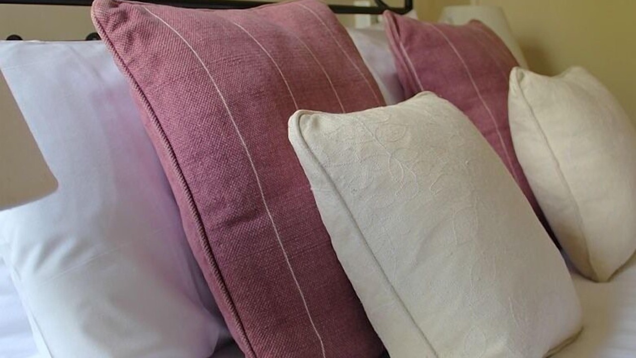 Photo of Bedroom in Lostwithiel