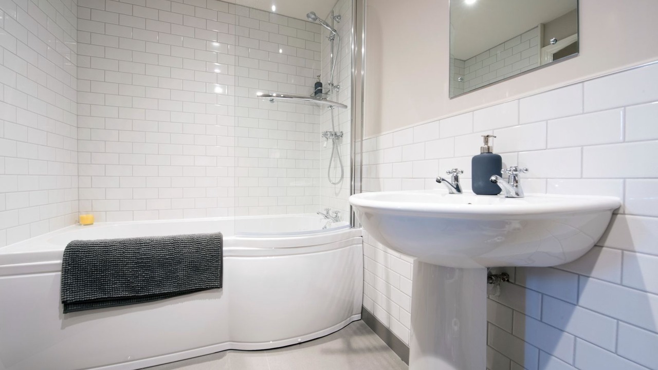 Photo of Bathroom in Heybridge