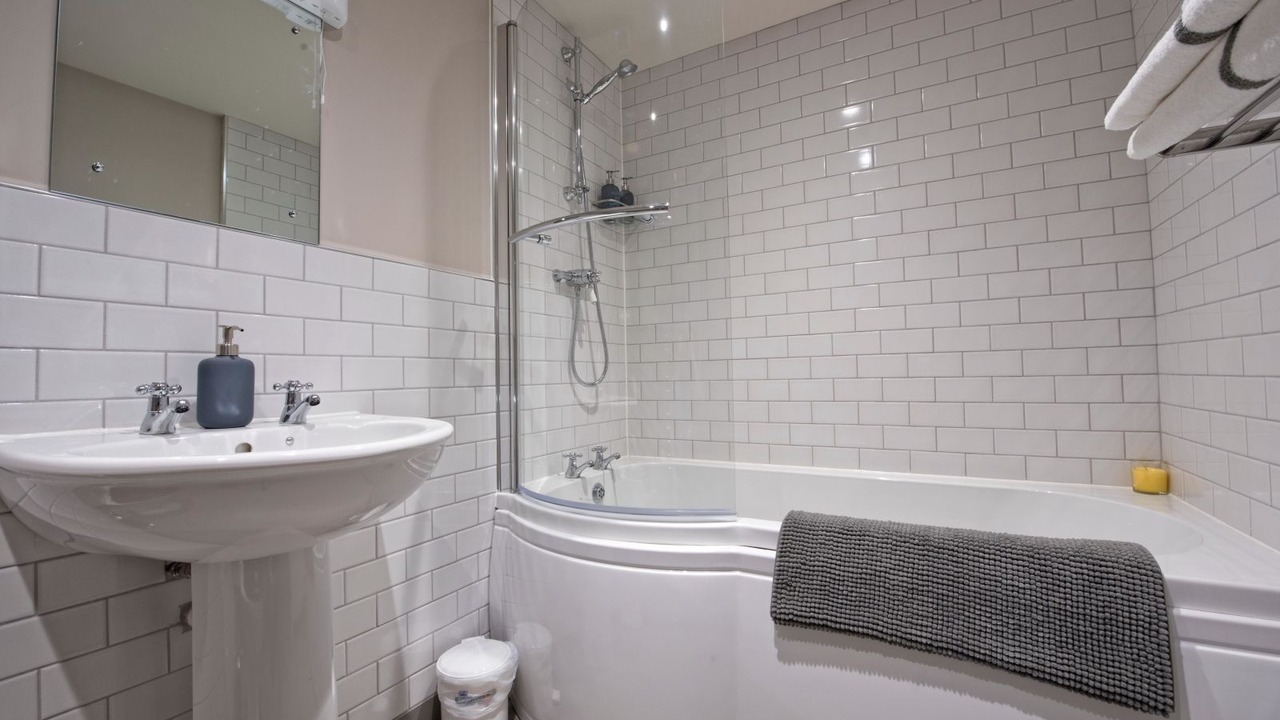 Photo of Bathroom in Heybridge