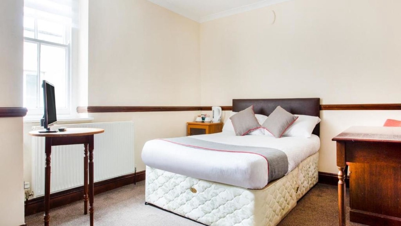 Photo of Bedroom in Saltash