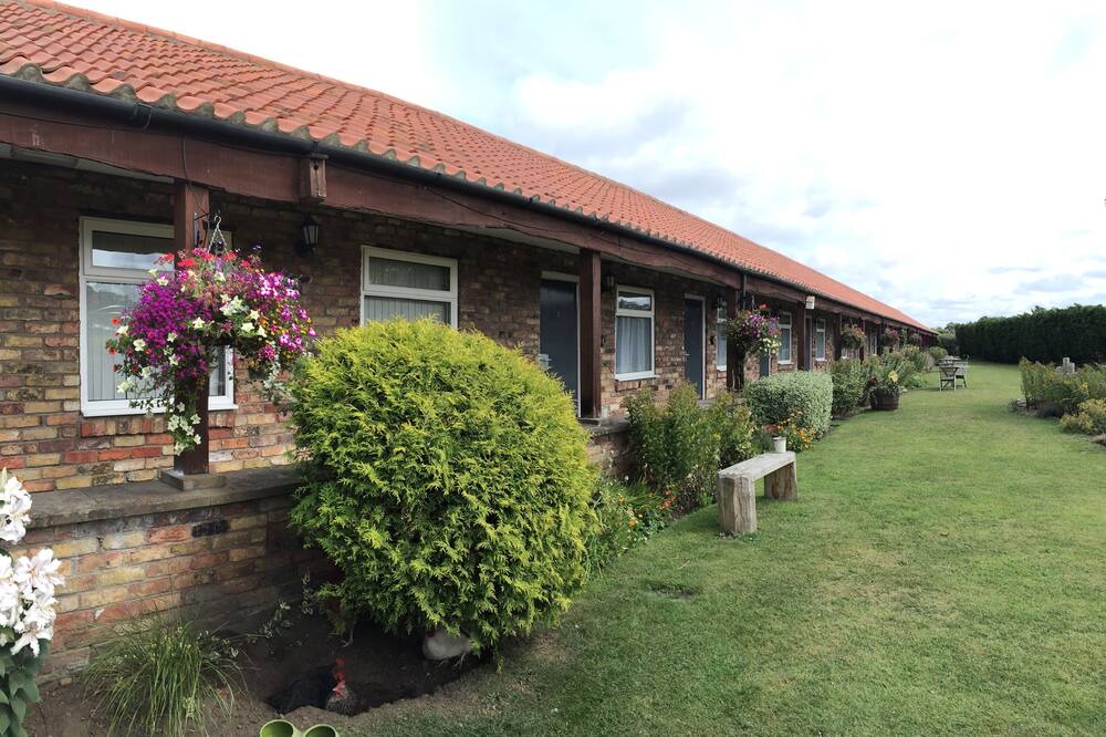 Photo of Outdoor in Green Hammerton