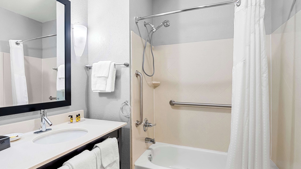Photo of Bathroom in Magee