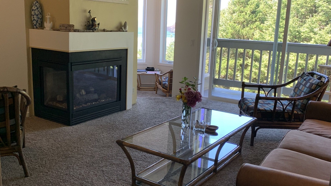 Photo of Livingroom in Agate Beach
