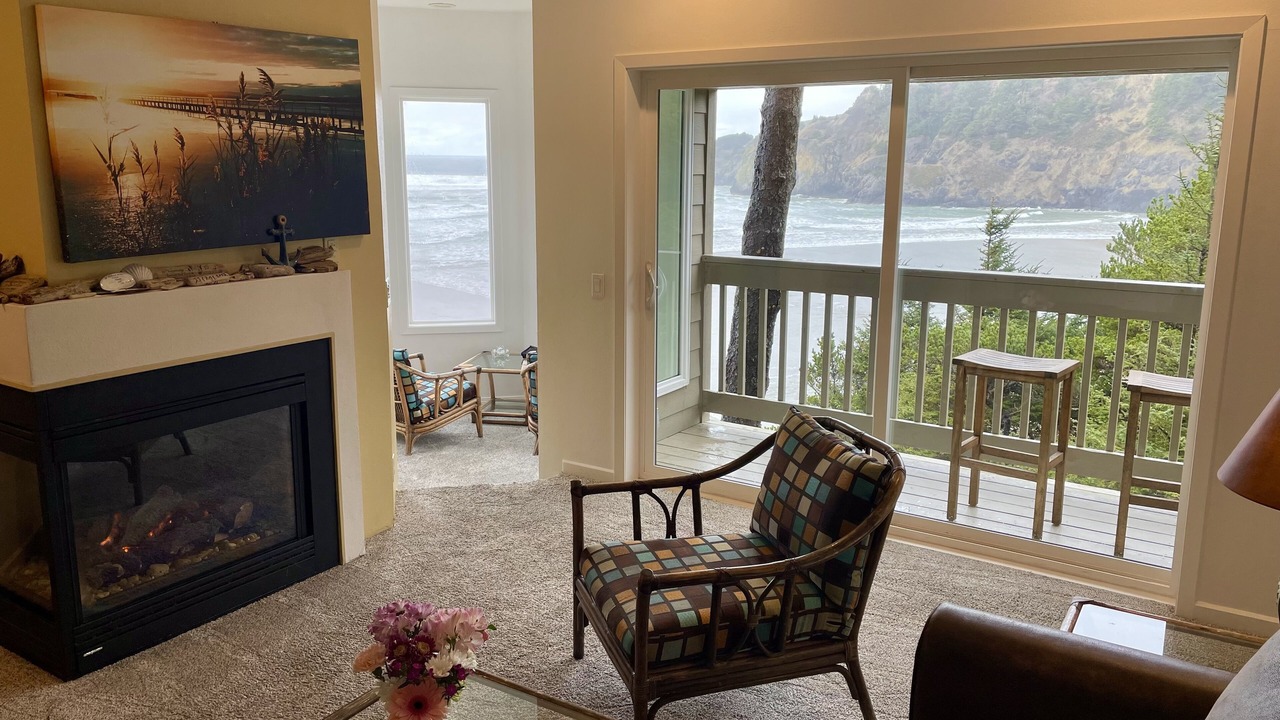 Photo of Livingroom in Agate Beach