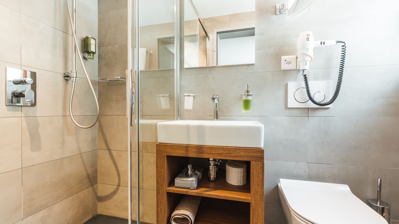 Photo of Bathroom in Taesch