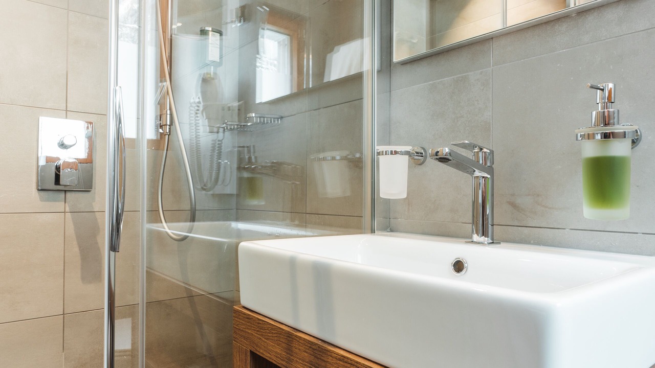 Photo of Bathroom in Taesch