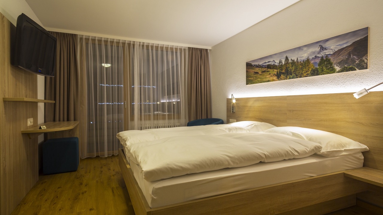 Photo of Bedroom in Taesch