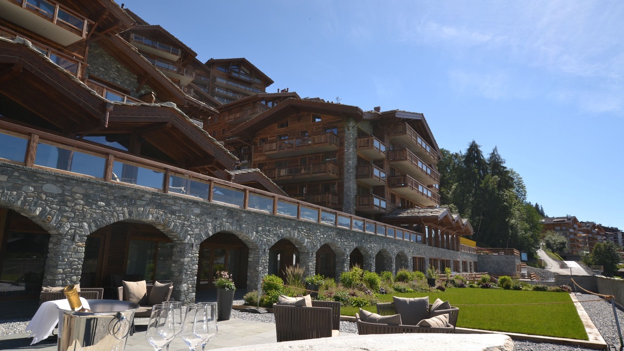 Photo of Outdoor in Saint-Pierre-de-Clages