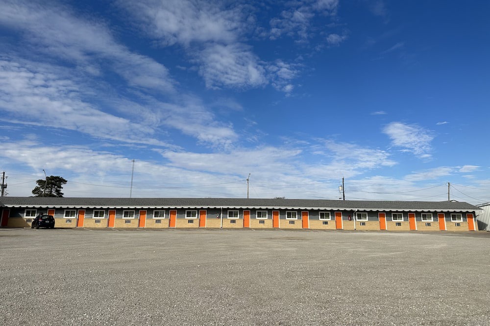 Photo of Outdoor in Chariton