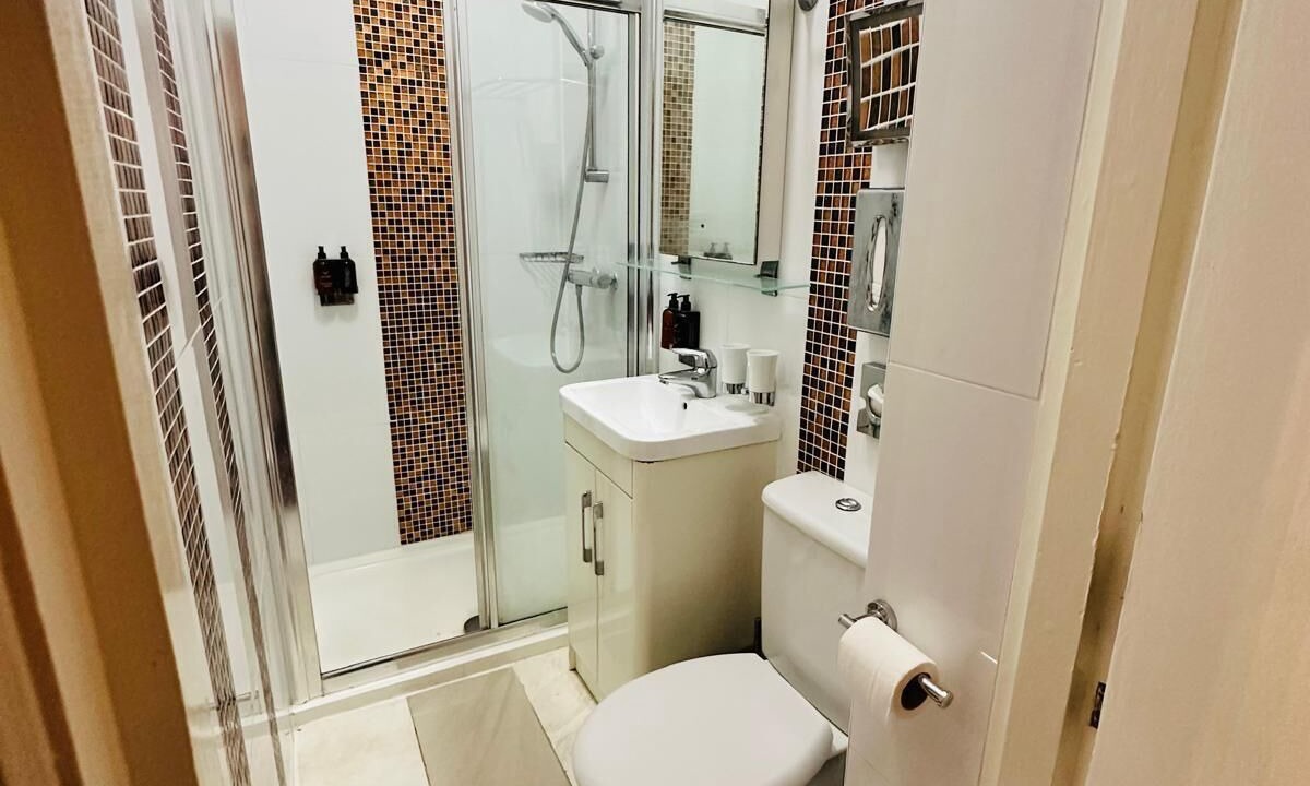 Photo of Bathroom in London Borough of Hounslow
