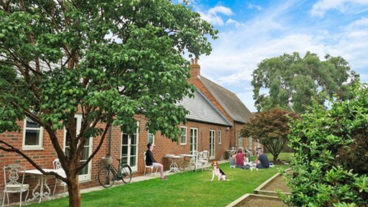 Photo of Outdoor in Thame