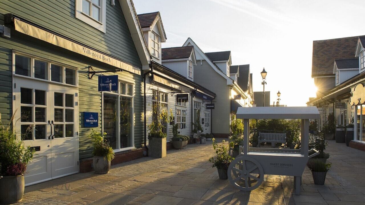 Photo of Others in Thame