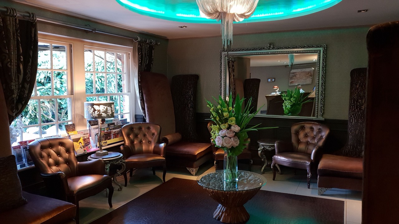 Photo of Others in Thame