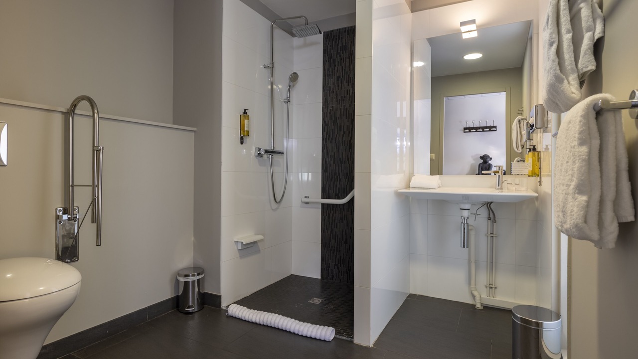 Photo of Bathroom in Vannes