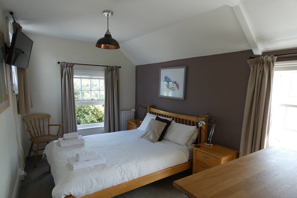 Photo of Others in Bantham