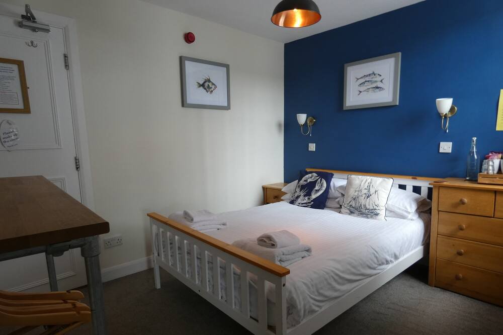 Photo of Others in Bantham