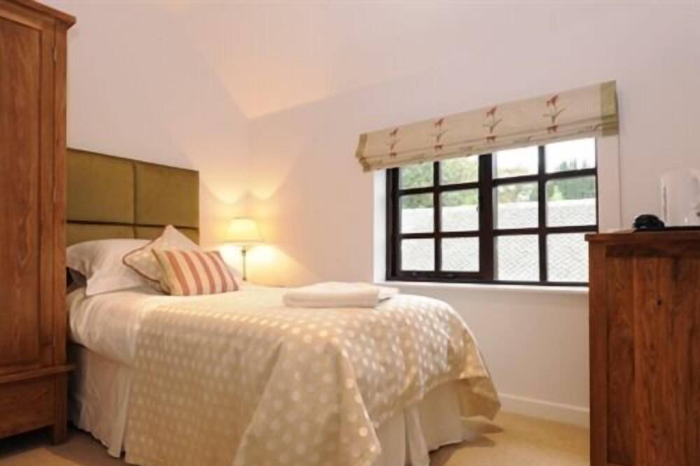 Photo of Bedroom in Barton under Needwood