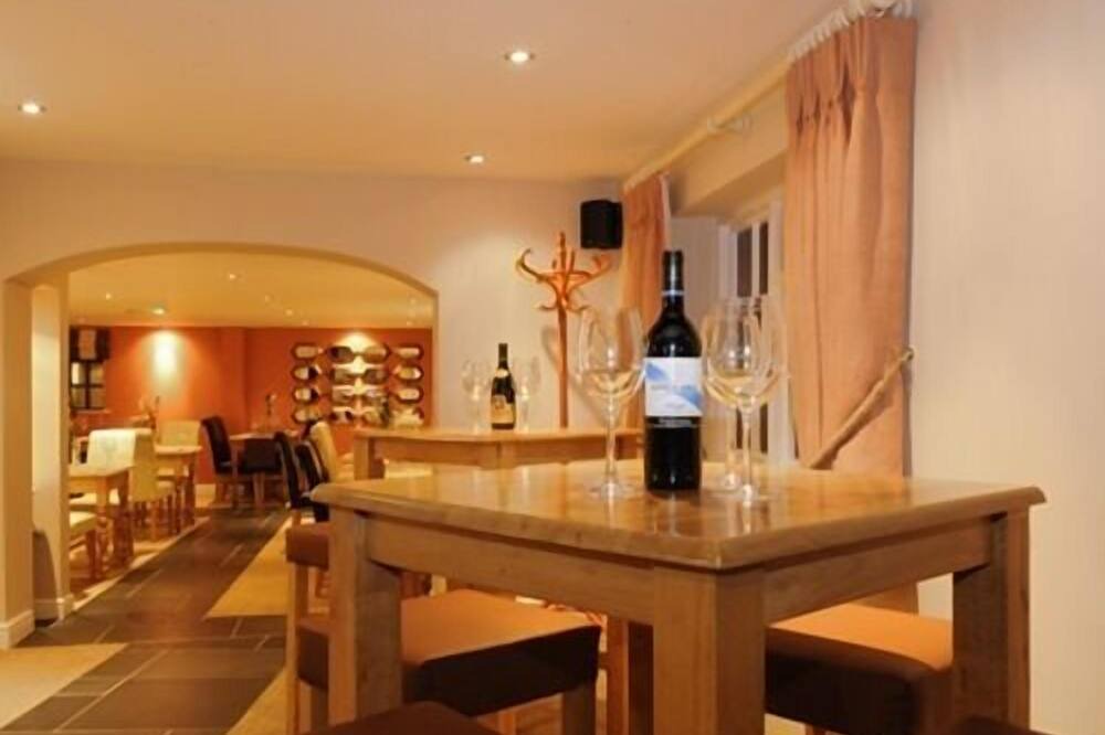 Photo of Others in Barton under Needwood