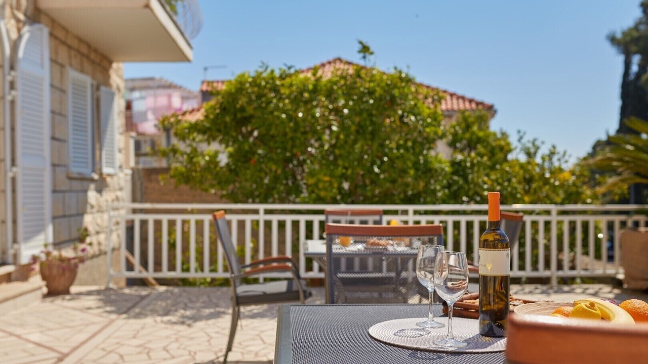 Photo of Patio Balcony in Montovjerna