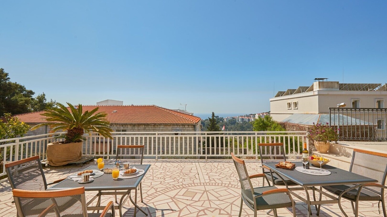 Photo of Patio Balcony in Montovjerna