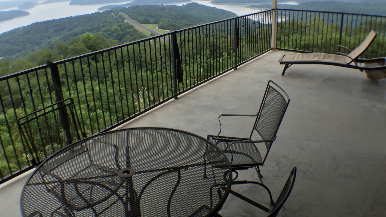 Photo of Patio Balcony in Lost Bridge Village