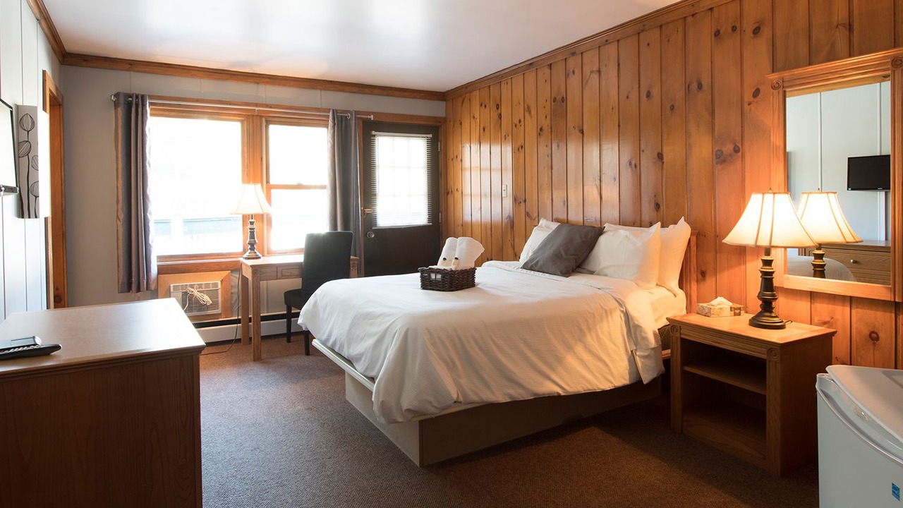 Photo of Bedroom in Magog