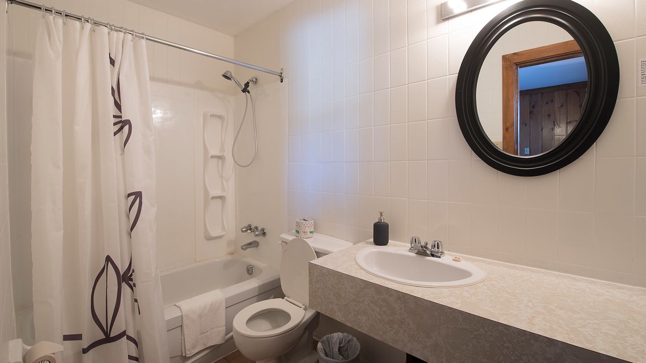 Photo of Bathroom in Magog