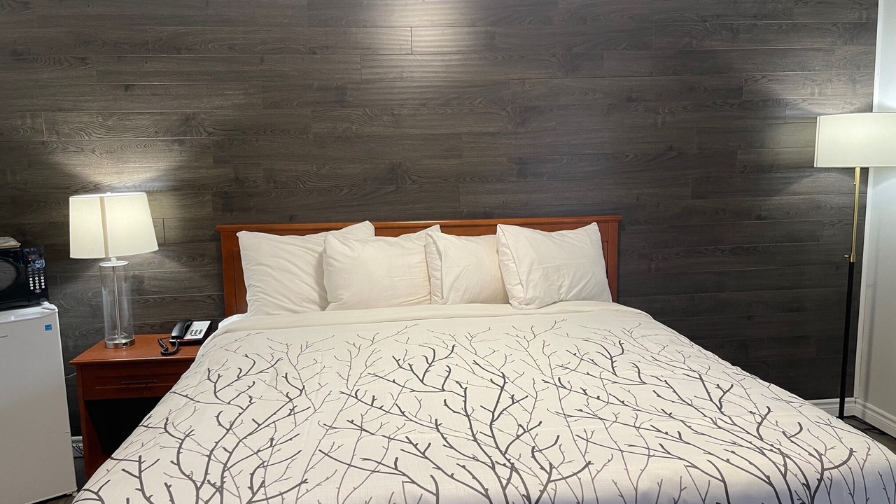 Photo of Bedroom in Midland
